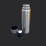 Thermosflasche 500 ml mit abgenommenem Becher und Druckverschluss